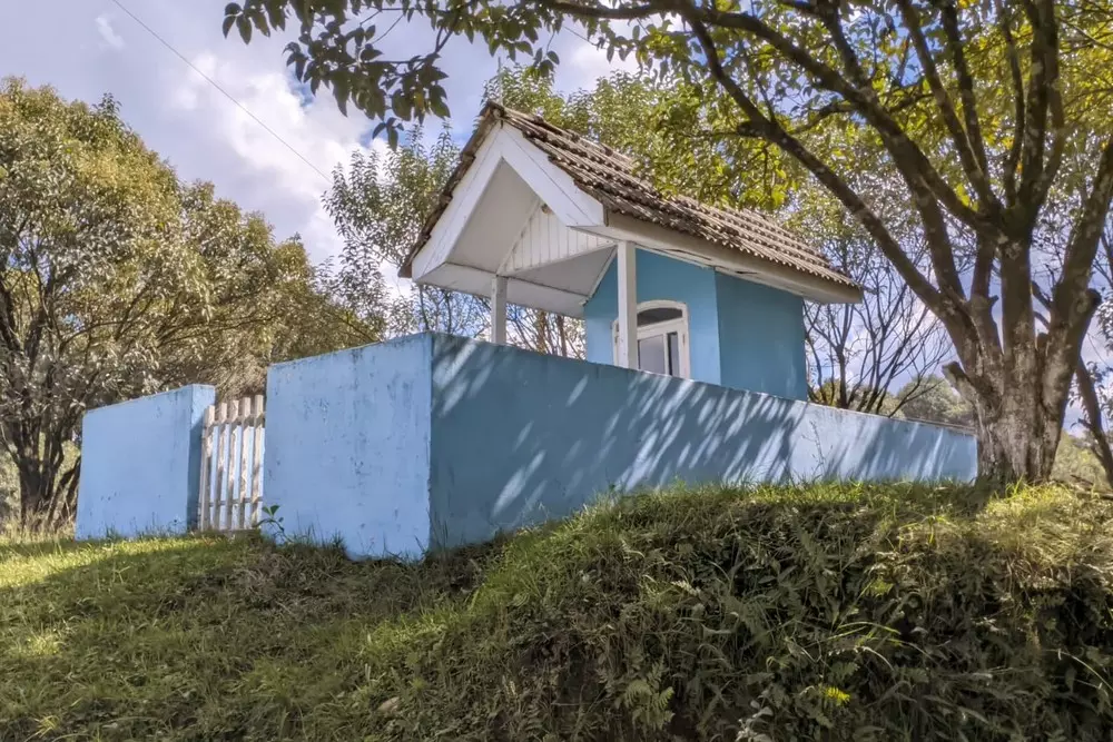 Menor cemitério do mundo localizado em Rio Negro é destaque na mídia estadual